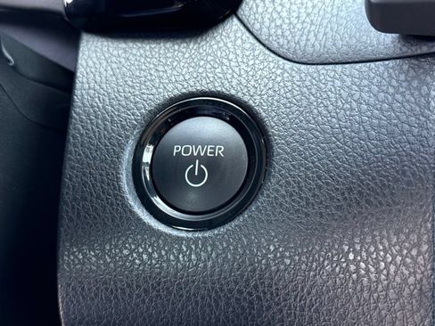 Used 2025 Toyota Camry LE w/ Convenience Package FWD image 29