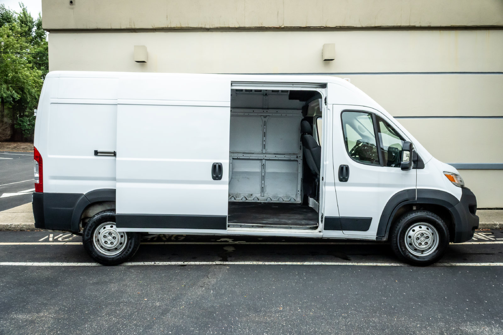 Used 2023 RAM ProMaster 2500 FWD image 13