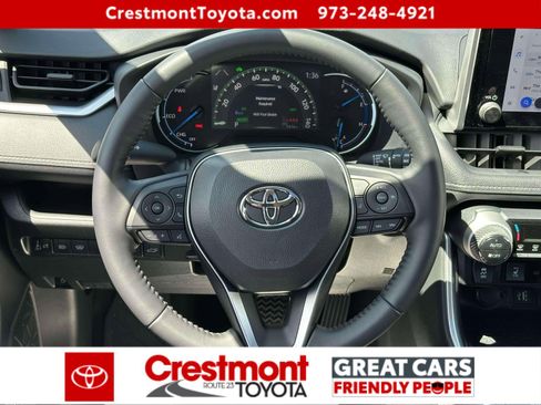 Used 2025 Toyota RAV4 XLE w/ Convenience Package AWD/4WD image 12
