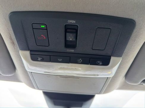 Used 2021 Nissan Sentra SR w/ SR Premium Package image 31