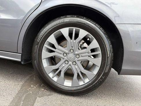 Used 2025 Honda Odyssey Touring image 37