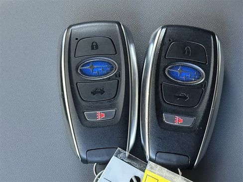 Certified 2025 Subaru Crosstrek 2.5i Limited w/ Crosstrek Mirror Package image 21