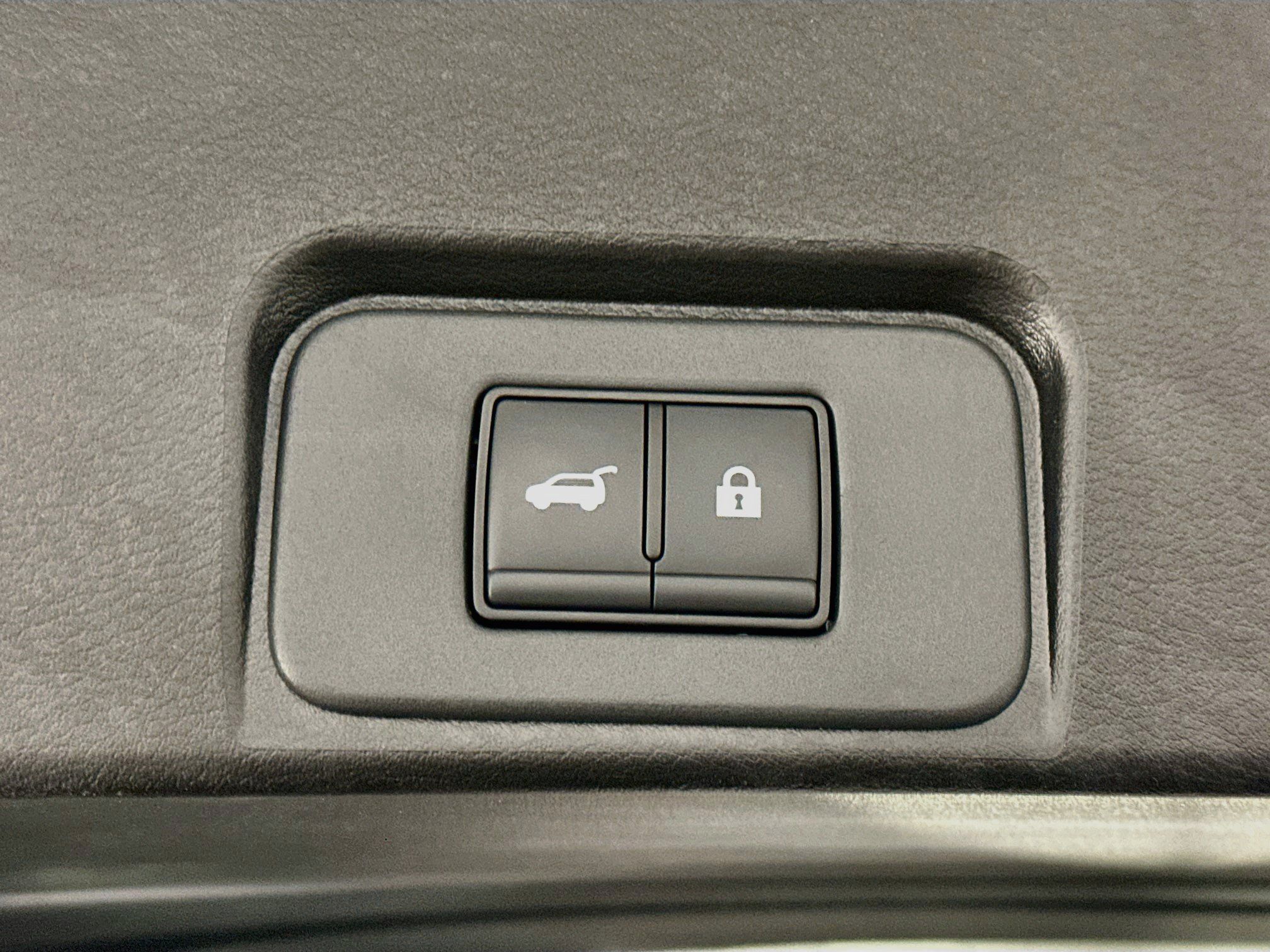 Used 2026 Nissan Rogue SV AWD/4WD image 30