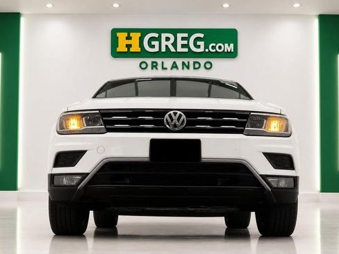 Used 2018 Volkswagen Tiguan SEL AWD/4WD image 7
