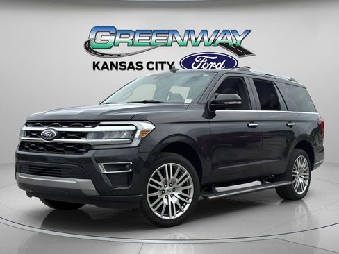Used 2024 Ford Expedition Limited AWD/4WD image 4