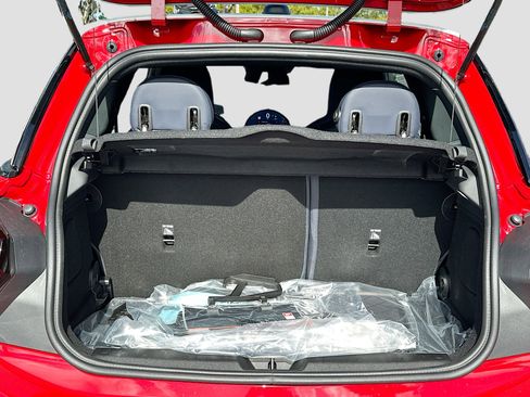 New 2026 MINI Cooper 2-Door Hardtop image 19