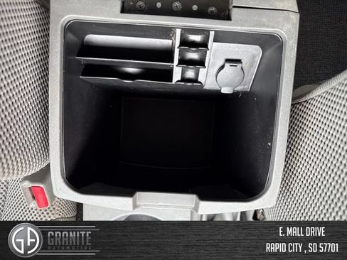 Used 2021 Nissan Frontier SV w/ Midnight Edition Floor Mats AWD/4WD image 24