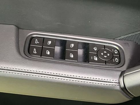 New 2026 Porsche Cayenne S image 36