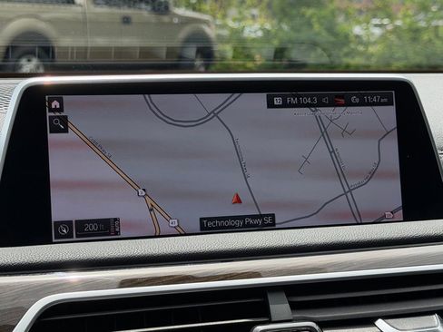 Used 2020 BMW 740i RWD image 20