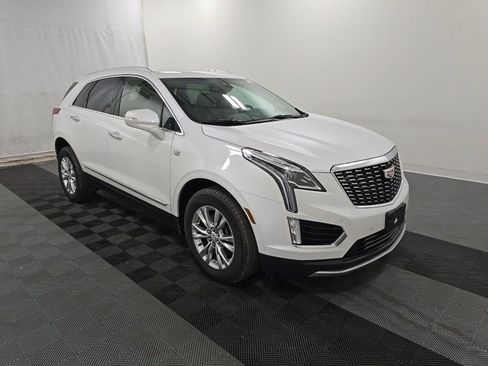 Used 2020 Cadillac XT5 Premium Luxury AWD/4WD image 2