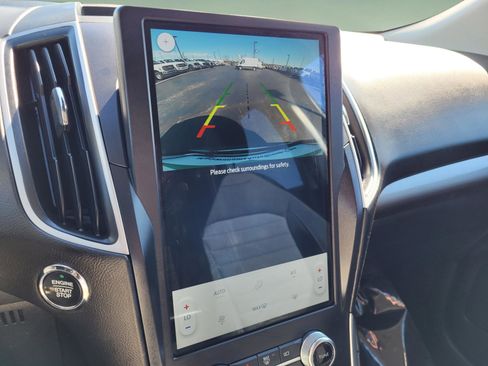 Certified 2024 Ford Edge SE w/ Cargo Accessory Package image 21