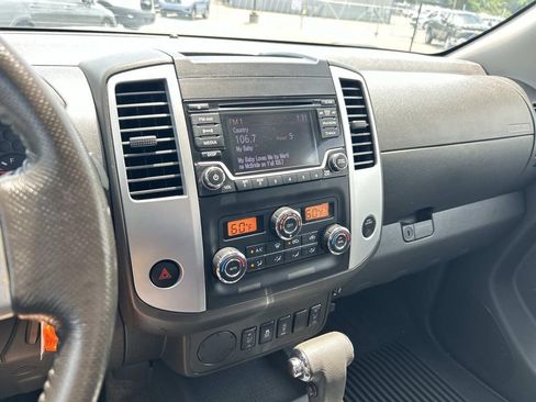 Used 2017 Nissan Frontier SV w/ SV Value Truck Package RWD image 28