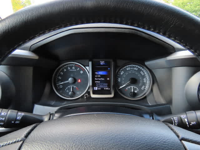 Used 2023 Toyota Tacoma TRD Off-Road AWD/4WD image 25