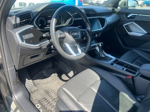 Used 2022 Audi Q3 2.0T Premium AWD/4WD image 32