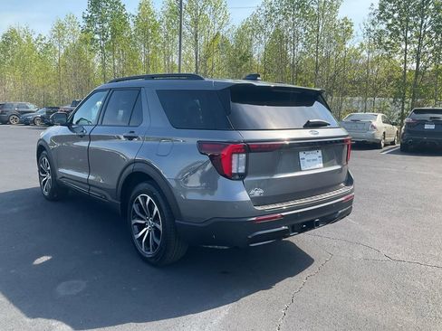 New 2026 Ford Explorer ST-Line RWD image 7