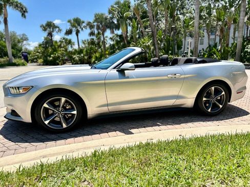 Used 2015 Ford Mustang Convertible w/ Equipment Group 051A image 5