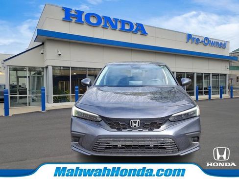 Used 2024 Honda Civic LX image 2