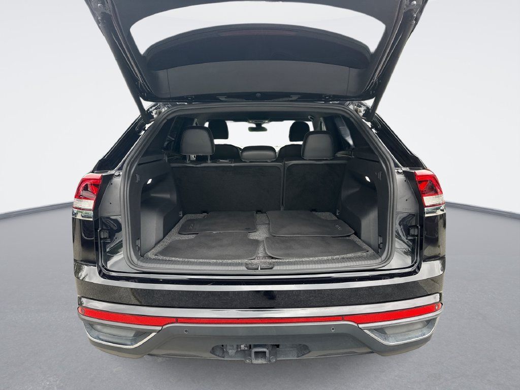 Used 2024 Volkswagen Atlas Cross Sport SE FWD image 20
