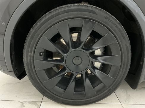 Used 2021 Tesla Model Y Long Range AWD/4WD image 49