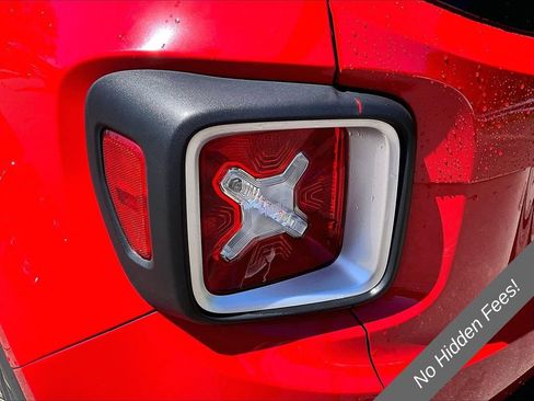 Used 2017 Jeep Renegade Limited FWD image 26