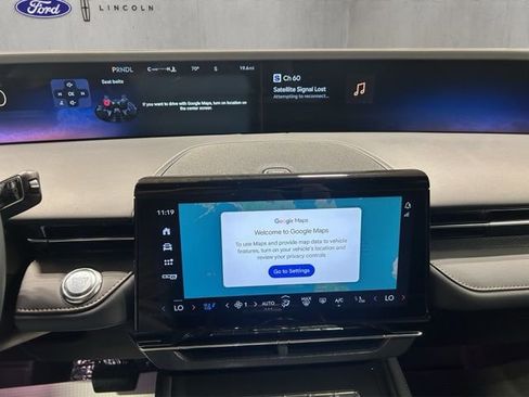 New 2025 Lincoln Nautilus Reserve w/ Jet Appearance Package image 15