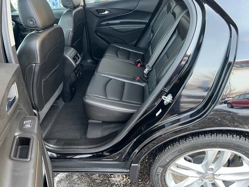 Used 2018 Chevrolet Equinox Premier FWD image 15