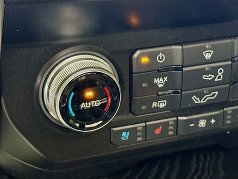 Used 2020 Ford F150 Platinum w/ Equipment Group 701A Luxury image 20