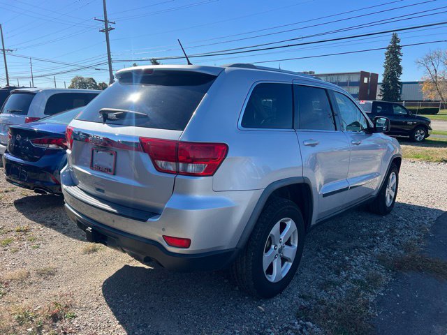 Used 2012 Jeep Grand Cherokee Laredo AWD/4WD image 5