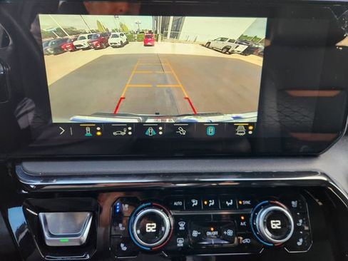 Used 2023 GMC Sierra 1500 AT4 w/ AT4 Premium Package image 17