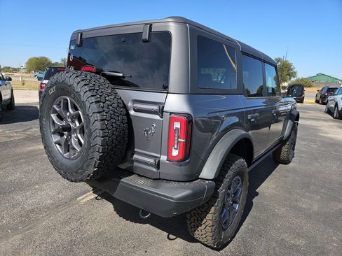 New 2025 Ford Bronco Badlands image 11
