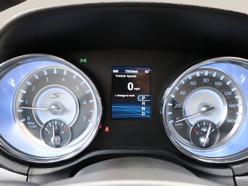 Used 2014 Chrysler 300 S RWD image 27