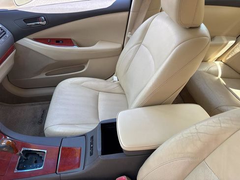 Used 2012 Lexus ES 350 4dr Sdn image 17