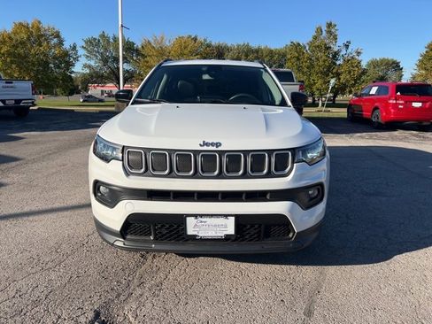 Used 2022 Jeep Compass Latitude image 8