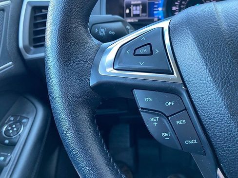 Certified 2022 Ford Edge SEL w/ Convenience Package image 46