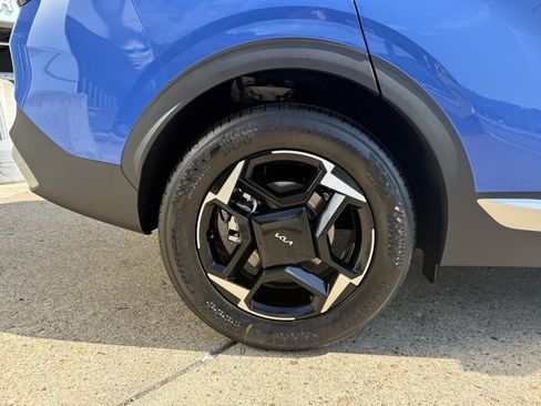 New 2026 Kia Sportage EX w/ EX Panorama Roof Package image 9