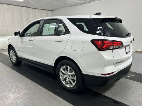 Used 2023 Chevrolet Equinox LS image 7