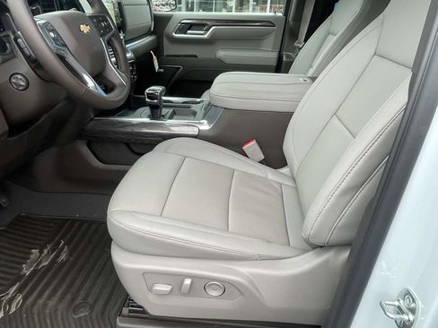 New 2026 Chevrolet Silverado 1500 LTZ w/ Z71 Off-Road Package AWD/4WD image 10