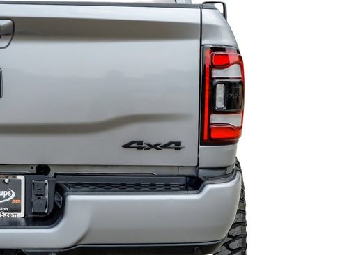 Used 2024 RAM 2500 Limited AWD/4WD image 54