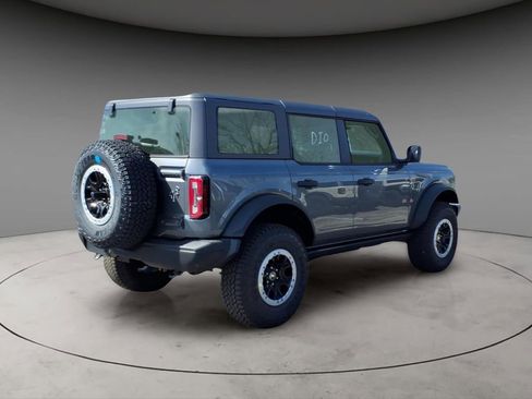 New 2026 Ford Bronco Badlands image 9