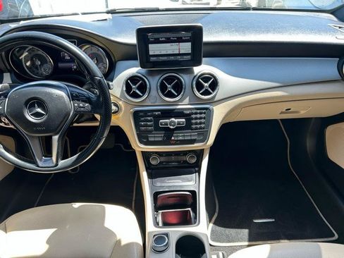 Used 2014 Mercedes-Benz CLA 250 image 11