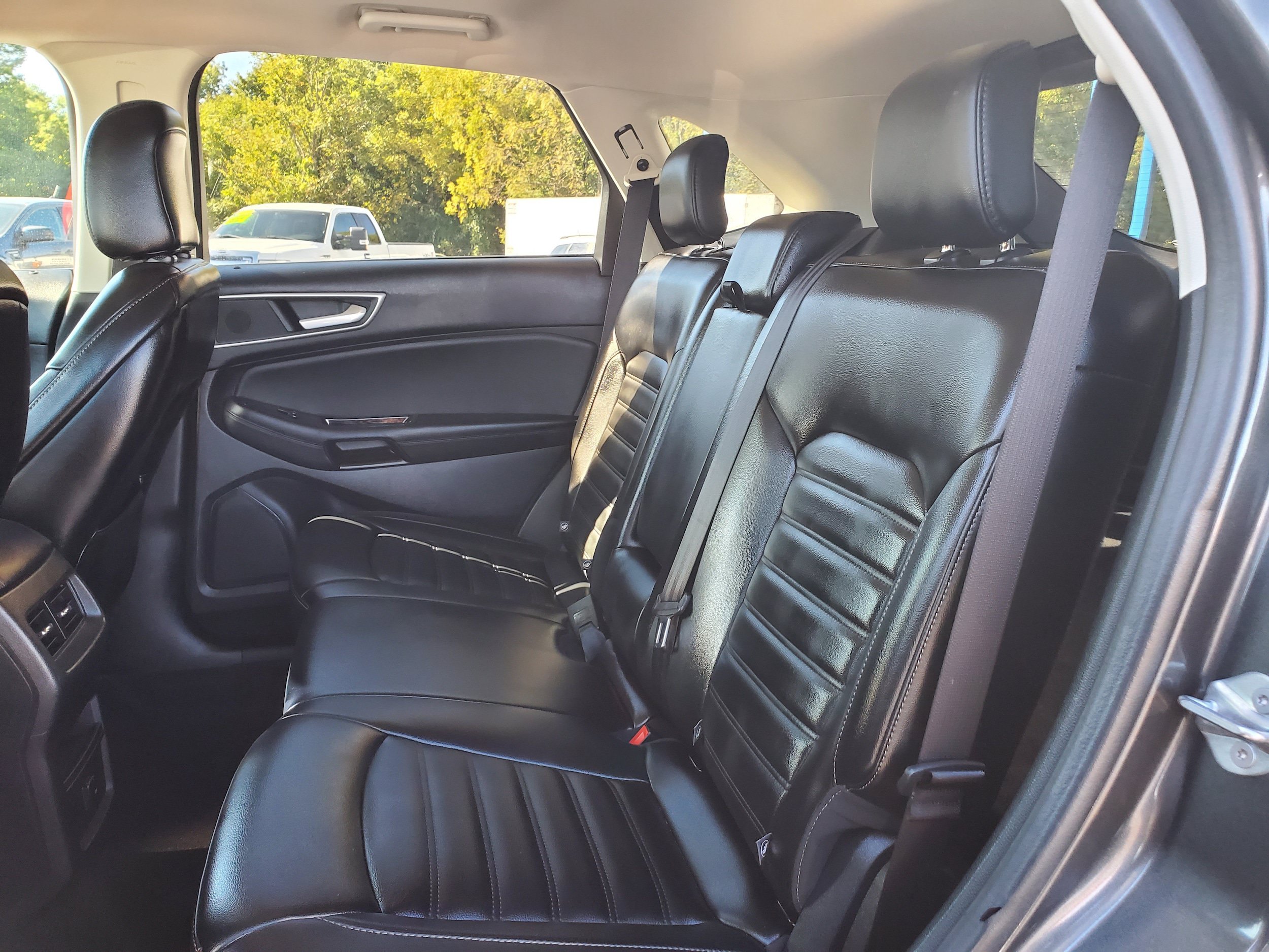 Used 2020 Ford Edge SEL AWD/4WD image 27