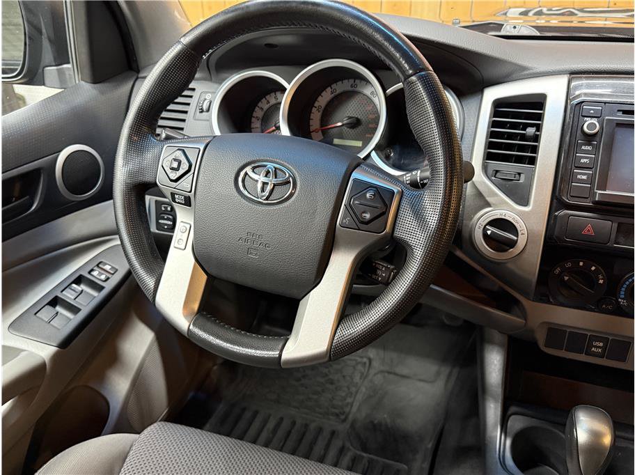 Used 2014 Toyota Tacoma 4x4 Double Cab w/ TRD Sport Package image 17