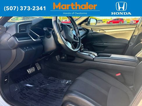 Used 2021 Honda Civic Sport image 11