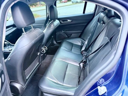 Used 2017 Alfa Romeo Giulia AWD image 10