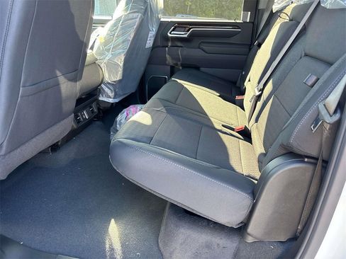 New 2026 GMC Sierra 2500 SLE w/ SLE Value Package; image 7