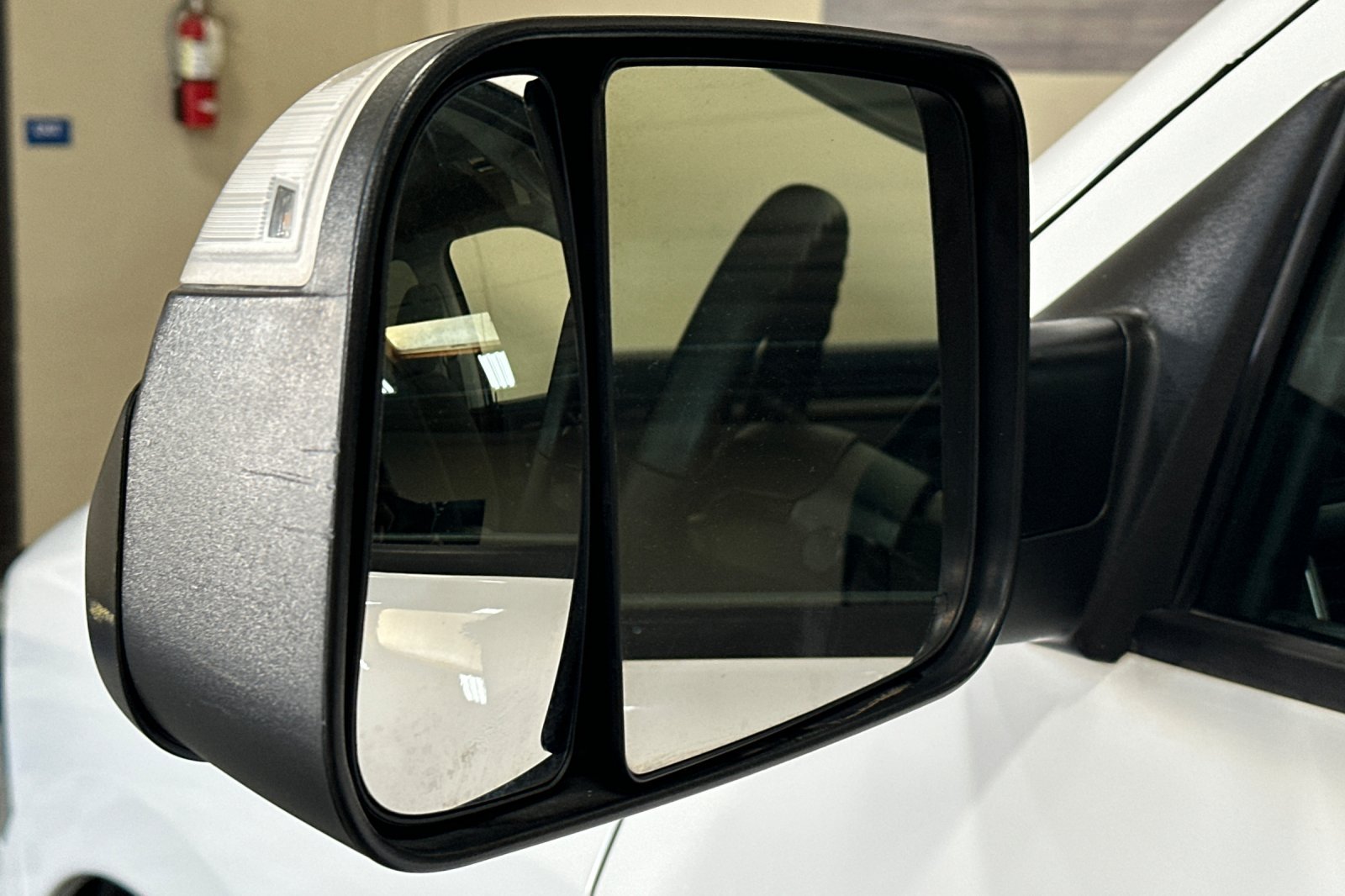 Used 2018 RAM 1500 Classic SLT AWD/4WD image 51