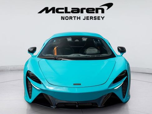 New 2025 McLaren Artura RWD image 23