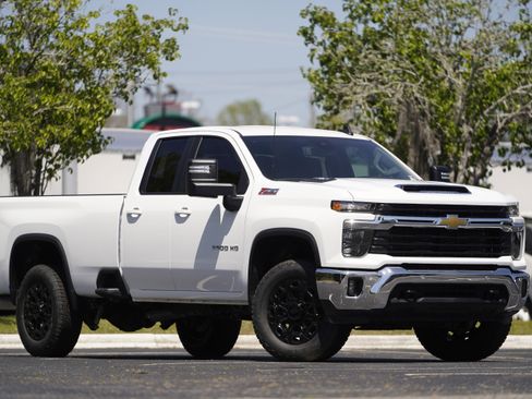 New 2026 Chevrolet Silverado 3500 LT w/ All Star Edition AWD/4WD image 2