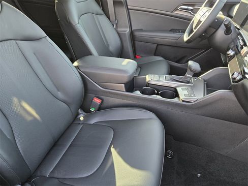 New 2026 Kia Sportage SX image 10