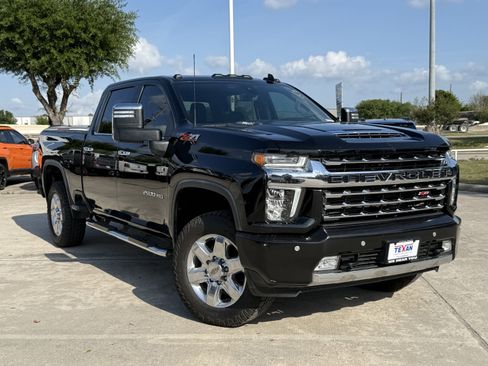 Used 2022 Chevrolet Silverado 2500 LTZ w/ LTZ Texas Edition image 2